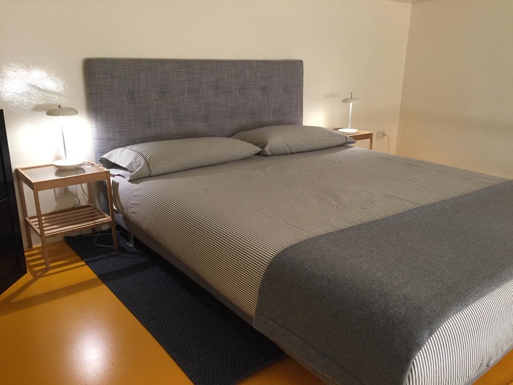 ミラノドゥオーモ ハウスアパートメント 部屋 写真